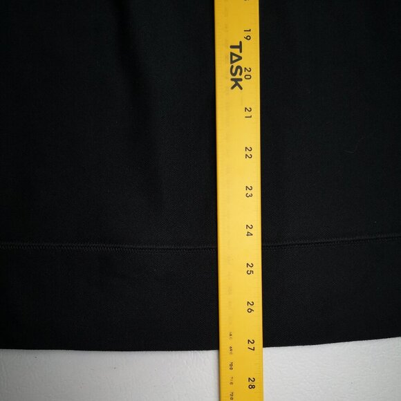 Under Armour Ladies Size XL Fitted Black with Grey Stitching Long Sleeves Top - Picture 11 of 11